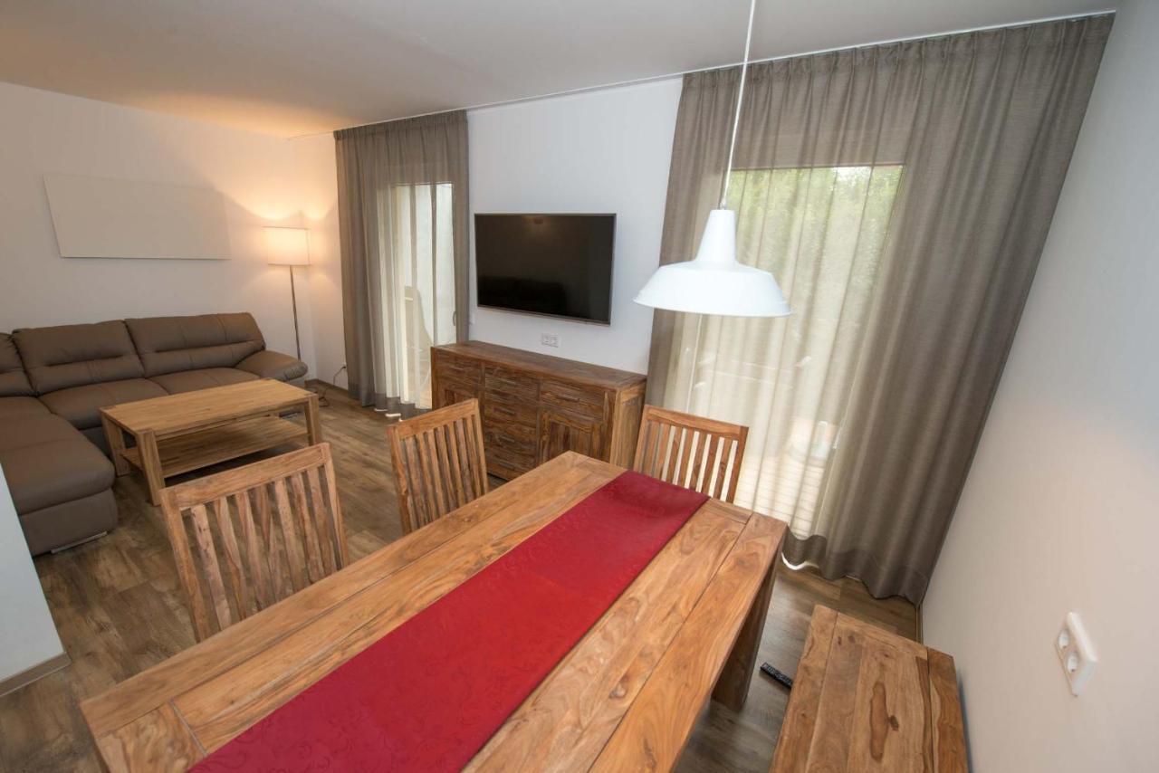 Ferienhaus Herwig Schwarzenbacher Weissensee Zimmer foto